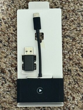 iPhone wireless CarPlay adapter